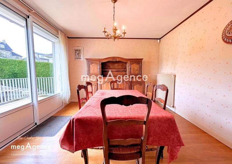 Maison traditionnelle - 75 m² - 4 pièces