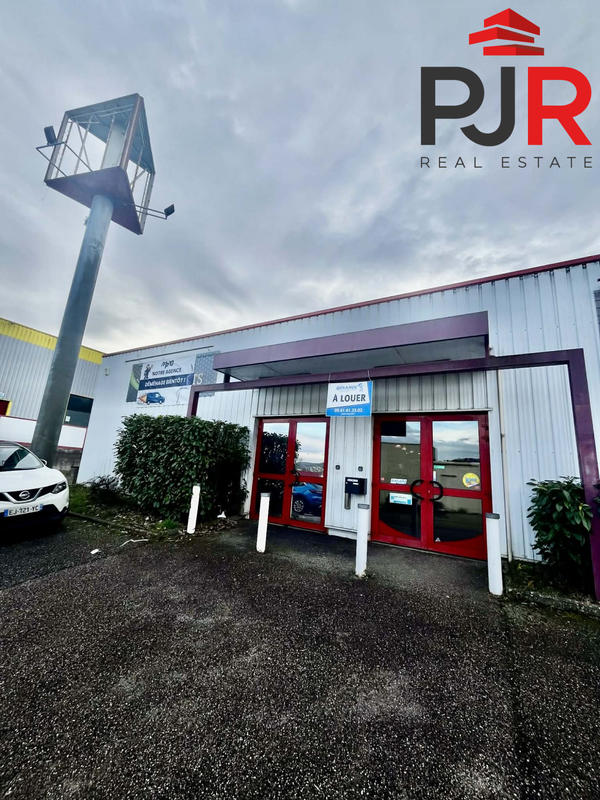 Local commercial - 452 m²