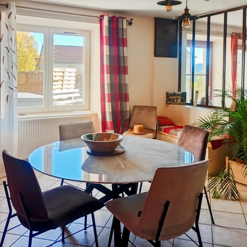 Maison en pierre - 176 m² - 6 pièces