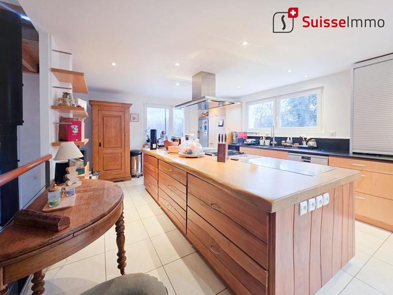 Pavillon - 183 m² - 6 pièces