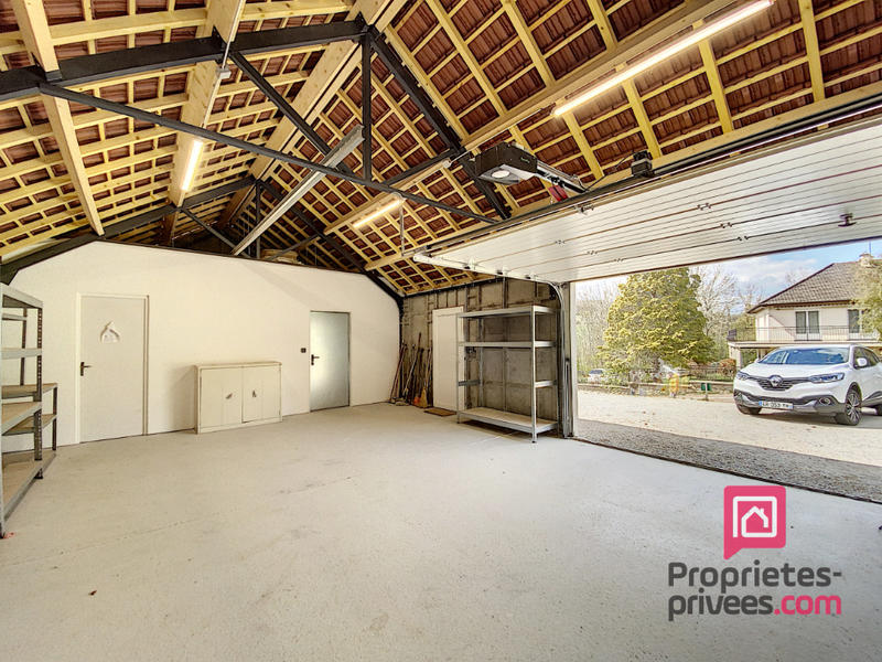 Parking / Garage - 89 m²