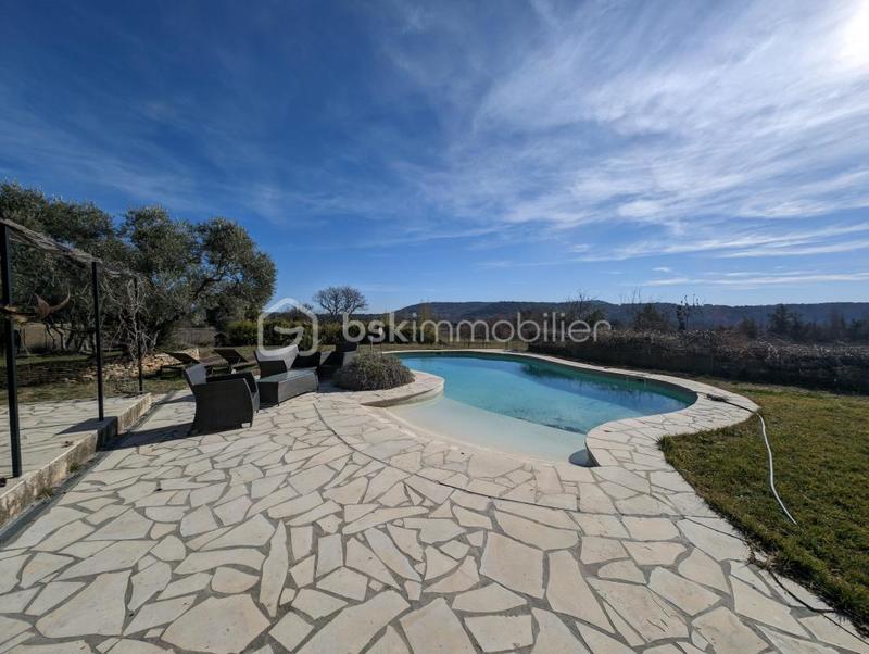 Mas - 150 m² - 8 pièces