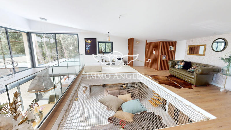 Villa - 207 m² - 5 pièces