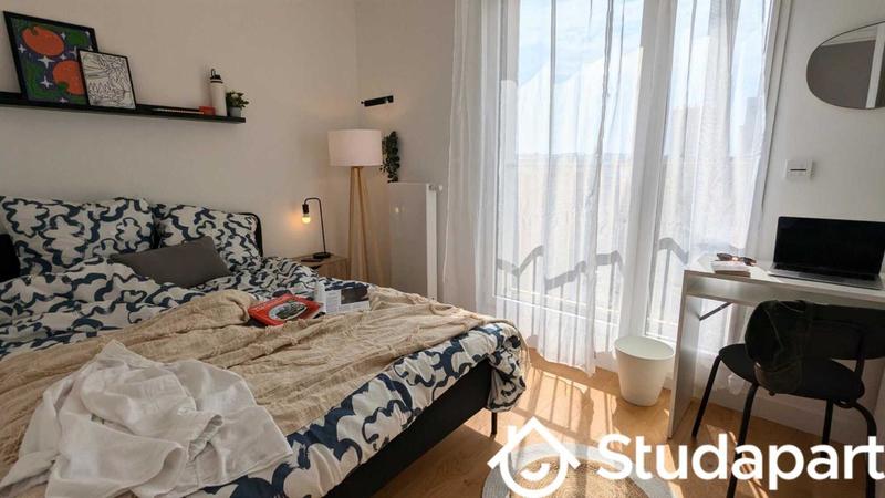 Chambre - 9 m² - 1 pièce