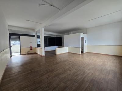 Local commercial - 64 m²