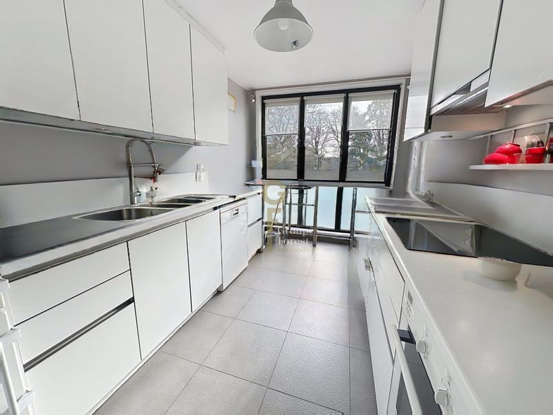 Appartement - 130 m² - 4 pièces