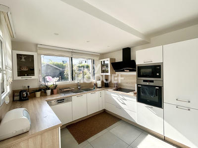 Maison - 117 m² - 6 pièces