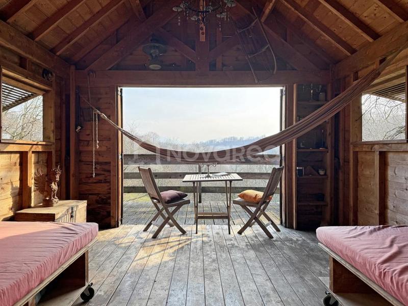 Propriété - 490 m² - 12 pièces