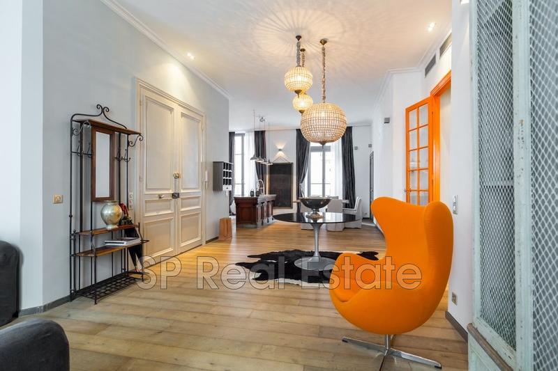 Appartement - 152 m² - 5 pièces