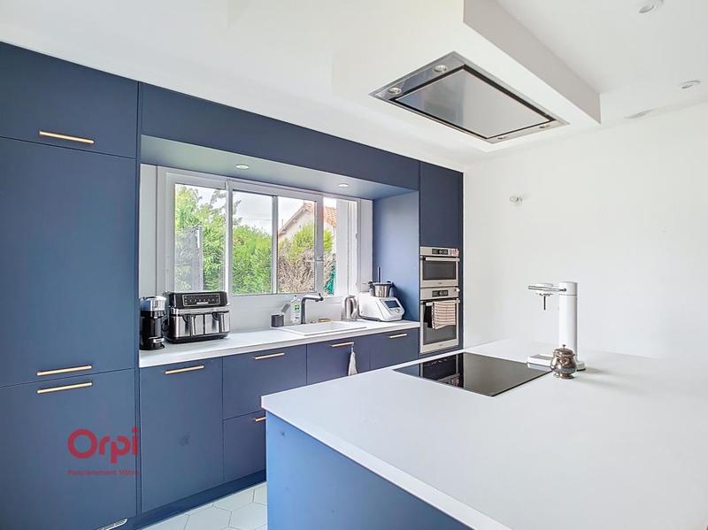 Maison - 92 m² - 5 pièces