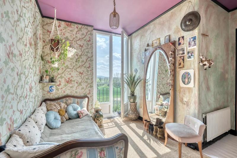 Appartement - 230 m² - 8 pièces