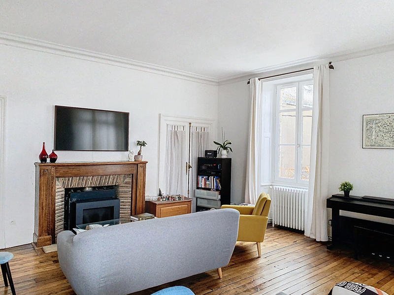 Appartement - 162 m² - 6 pièces