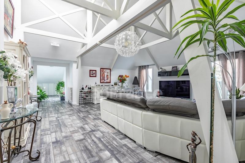 Appartement - 130 m² - 6 pièces