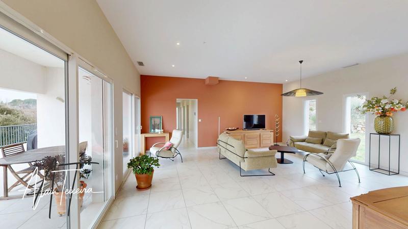 Maison - 143 m² - 5 pièces