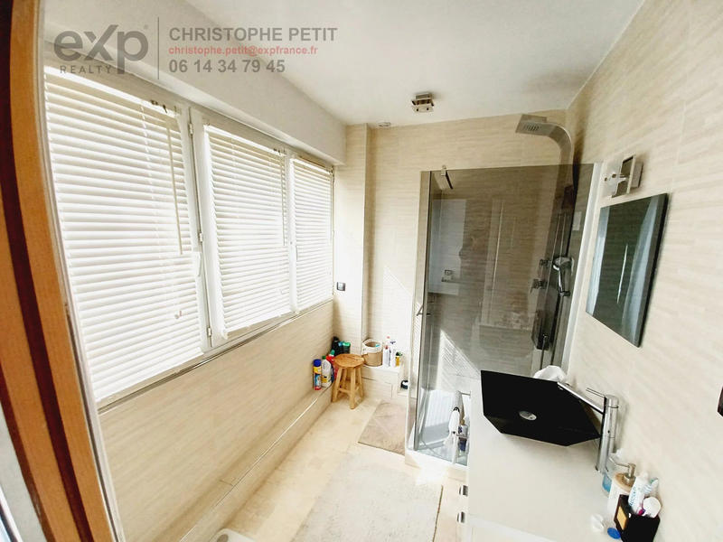 Maison - 150 m² - 7 pièces