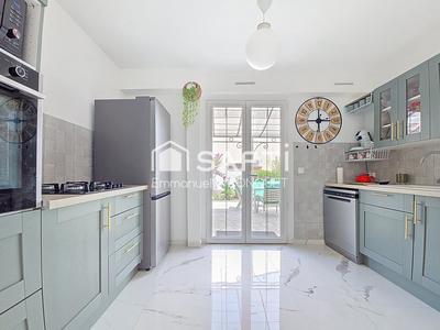 Maison - 122 m² - 6 pièces