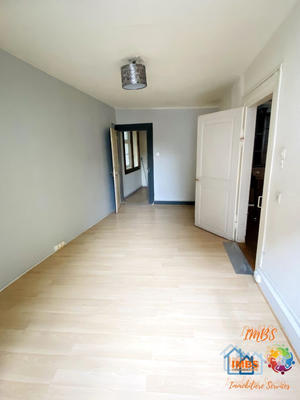 Appartement - 104 m² - 4 pièces