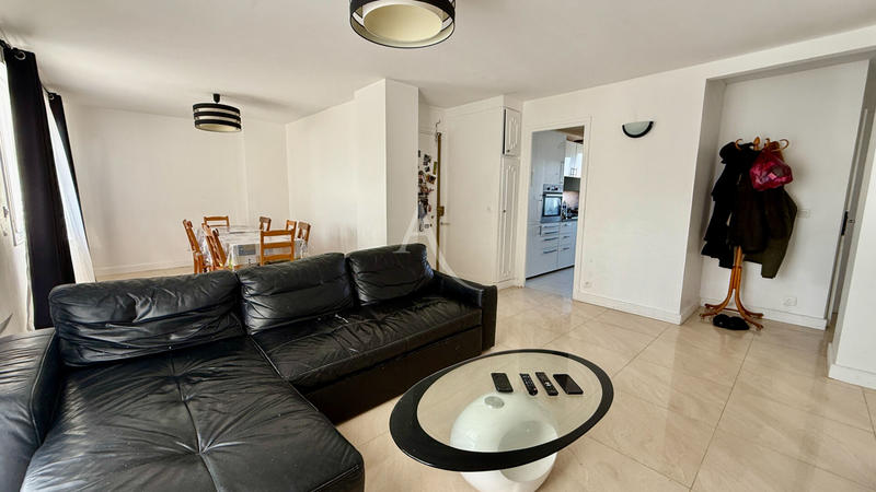 Appartement - 76 m² - 3 pièces