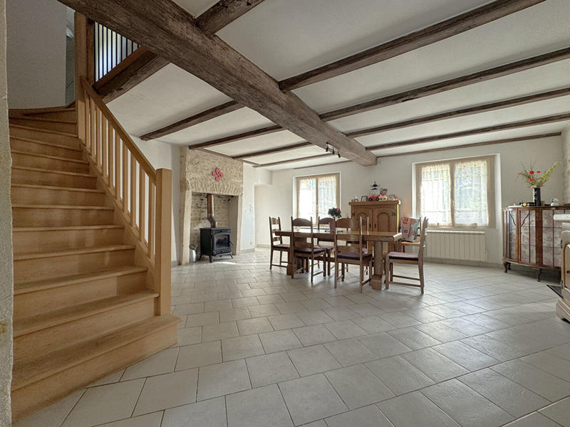 Maison - 175 m² - 7 pièces
