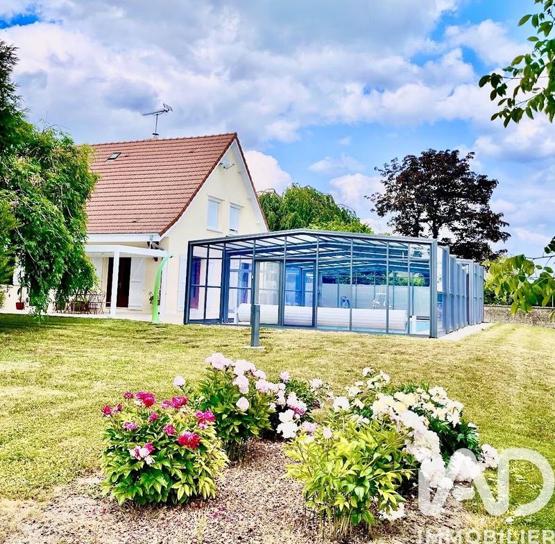 Maison - 286 m² - 9 pièces