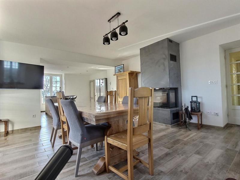 Maison - 180 m² - 9 pièces