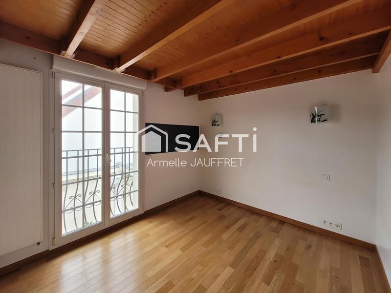 Maison - 158 m² - 6 pièces