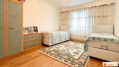 Maison - 168 m² - 8 pièces