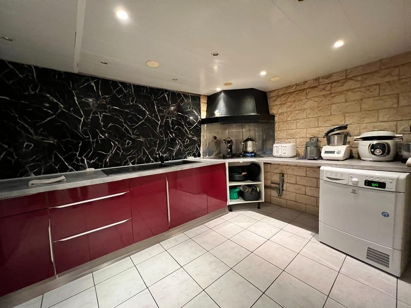 Maison - 155 m² - 7 pièces