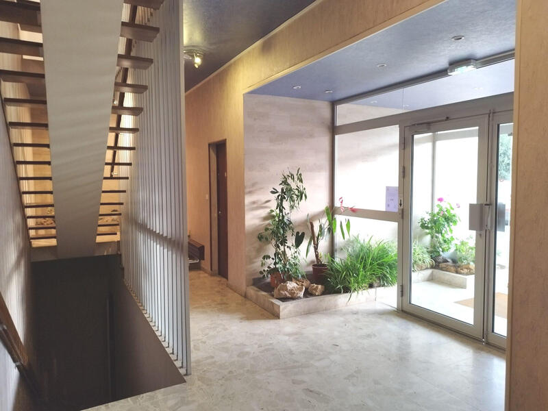 Appartement - 80 m² - 3 pièces