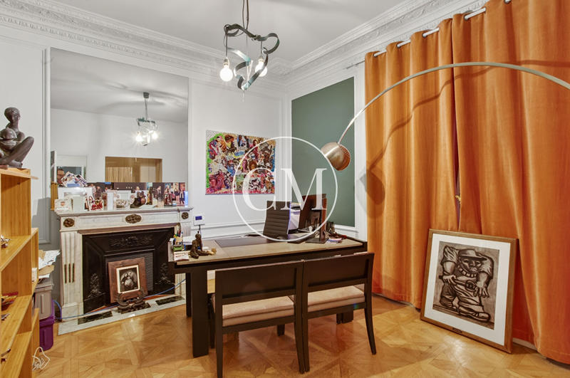 Bureau - 82 m² - 5 pièces