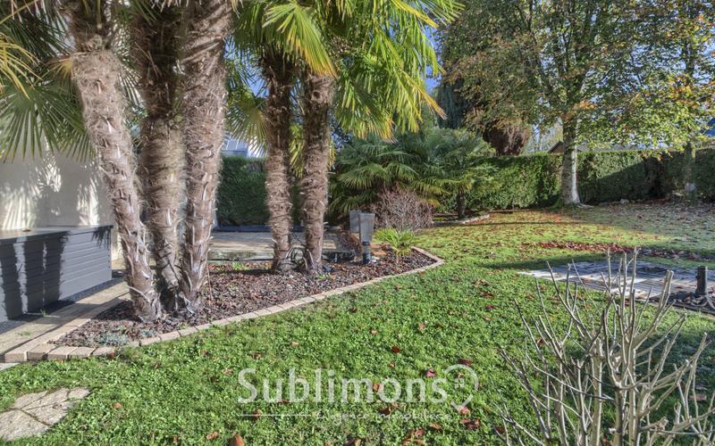 Maison traditionnelle - 163 m² - 8 pièces