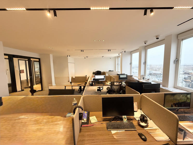 Bureau - 270 m² - 9 pièces