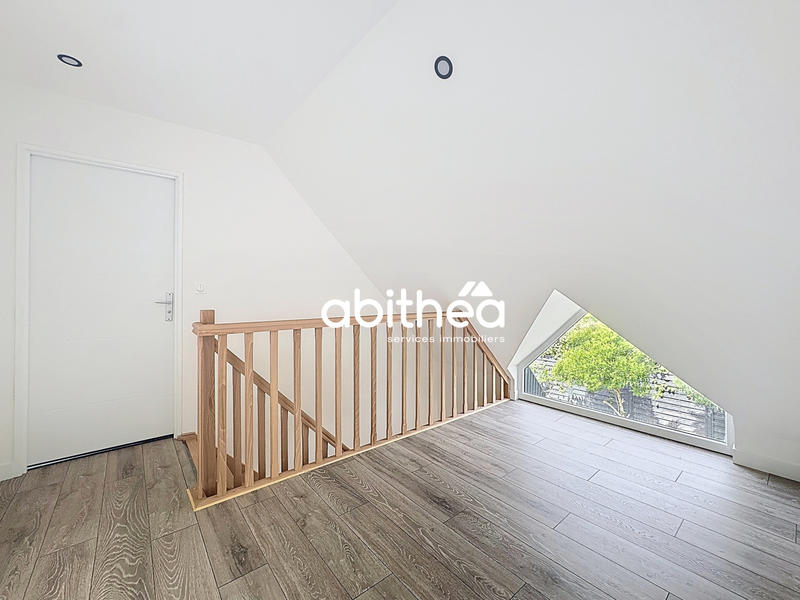 Maison - 108 m² - 5 pièces