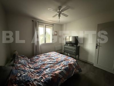 Maison jumelée - 115 m² - 5 pièces