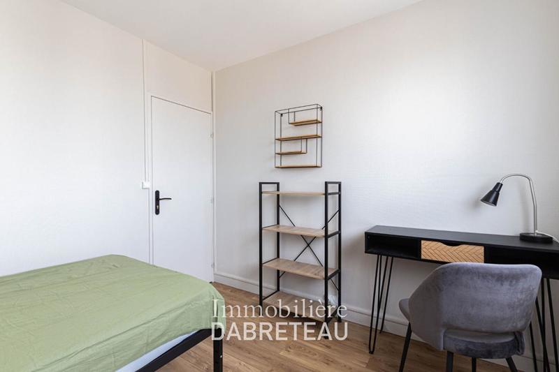Appartement - 107 m² - 7 pièces