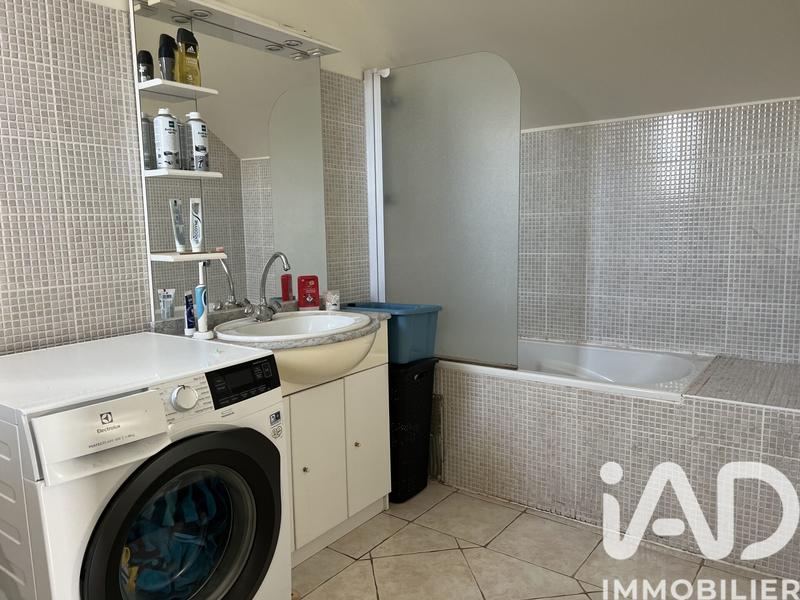 Maison - 82 m² - 4 pièces