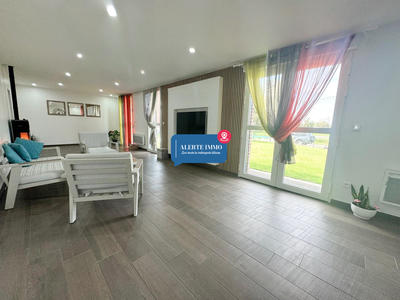 Maison - 180 m² - 5 pièces