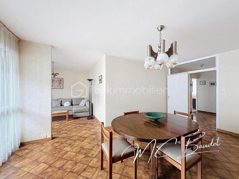 Appartement - 88 m² - 5 pièces