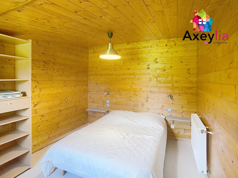 Maison - 257 m² - 7 pièces