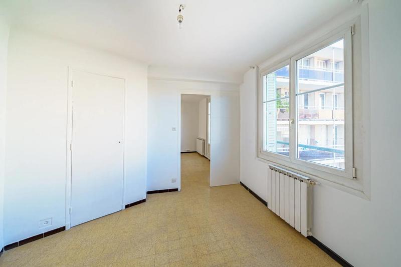 Appartement - 70 m² - 6 pièces