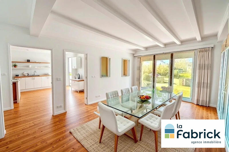 Maison ancienne - 265 m² - 10 pièces