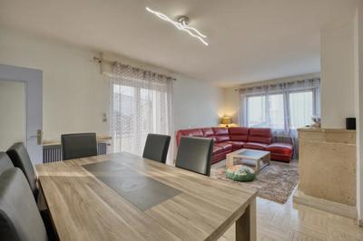 Maison - 175 m² - 9 pièces