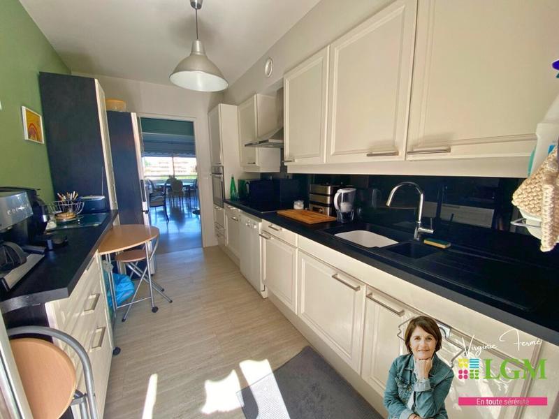 Appartement - 86 m² - 4 pièces