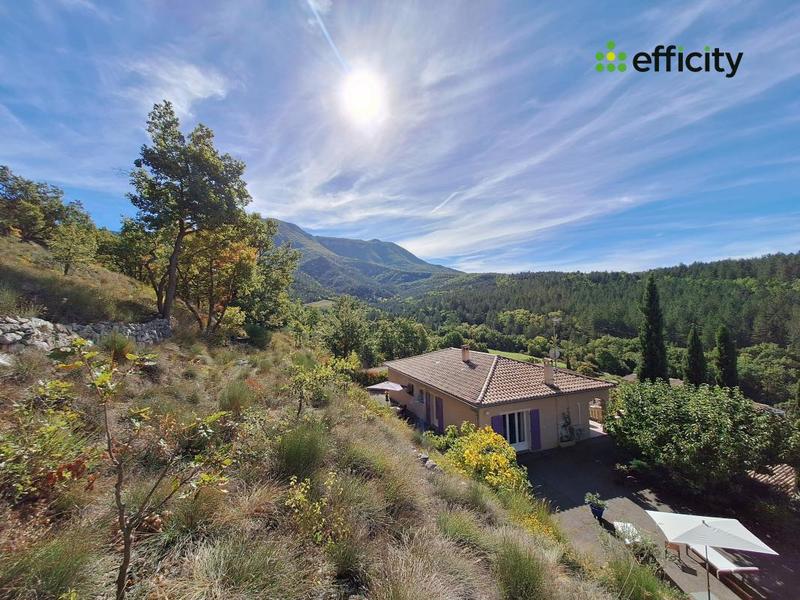 Villa - 168 m² - 6 pièces