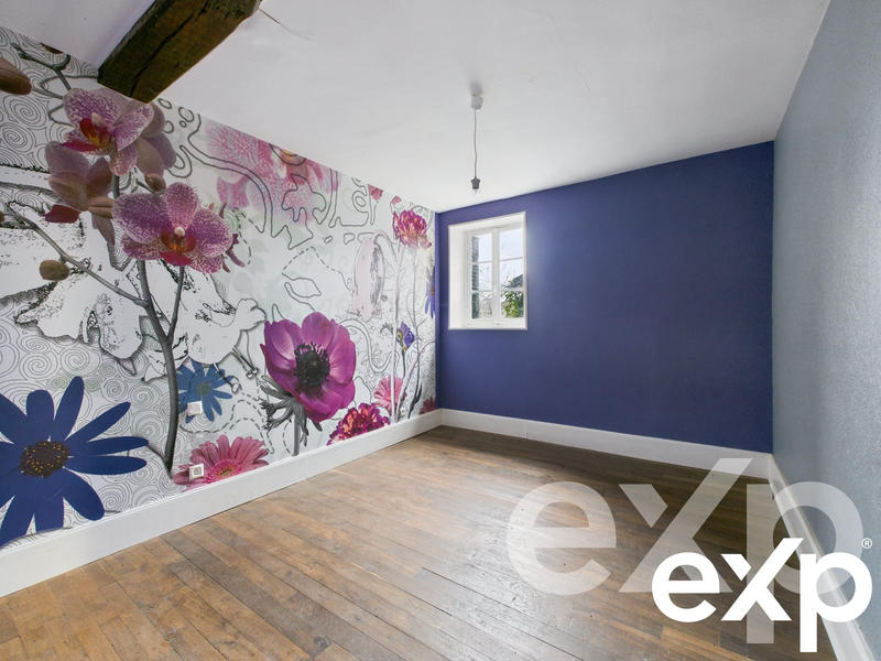 Maison traditionnelle - 151 m² - 5 pièces