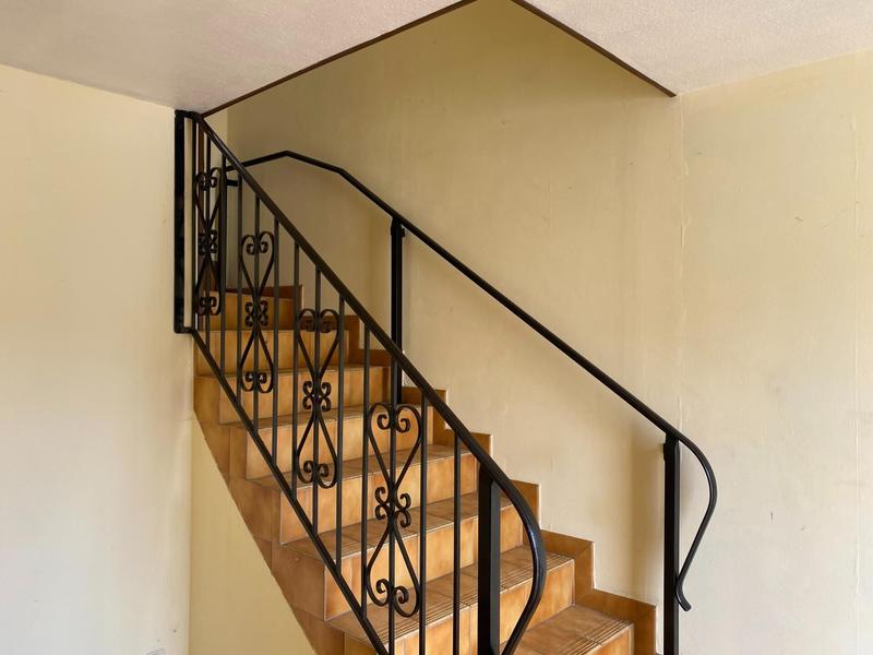 Maison - 450 m² - 20 pièces