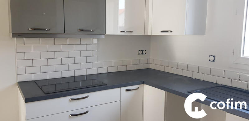 Maison - 99 m² - 5 pièces