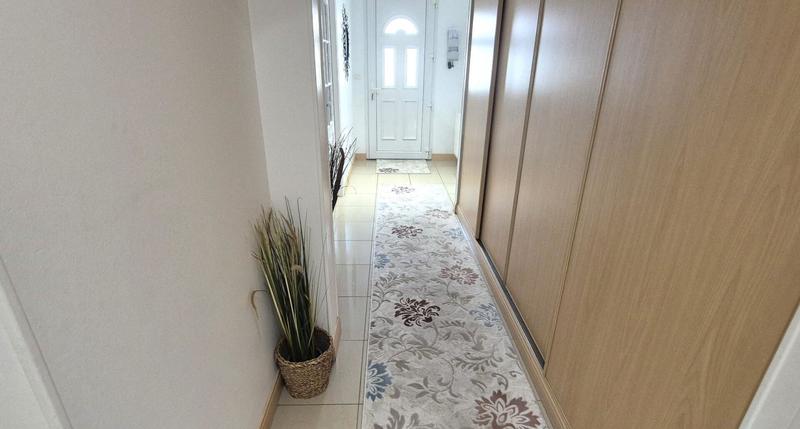 Maison - 121 m² - 5 pièces