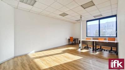 Local commercial - 192 m² - 6 pièces