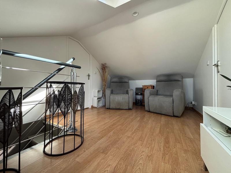 Maison - 102 m² - 6 pièces